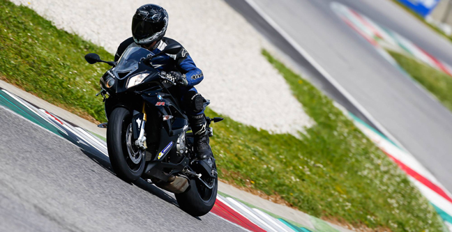 Michelin SuperSport EVO y PowerCup EVO: primera prueba