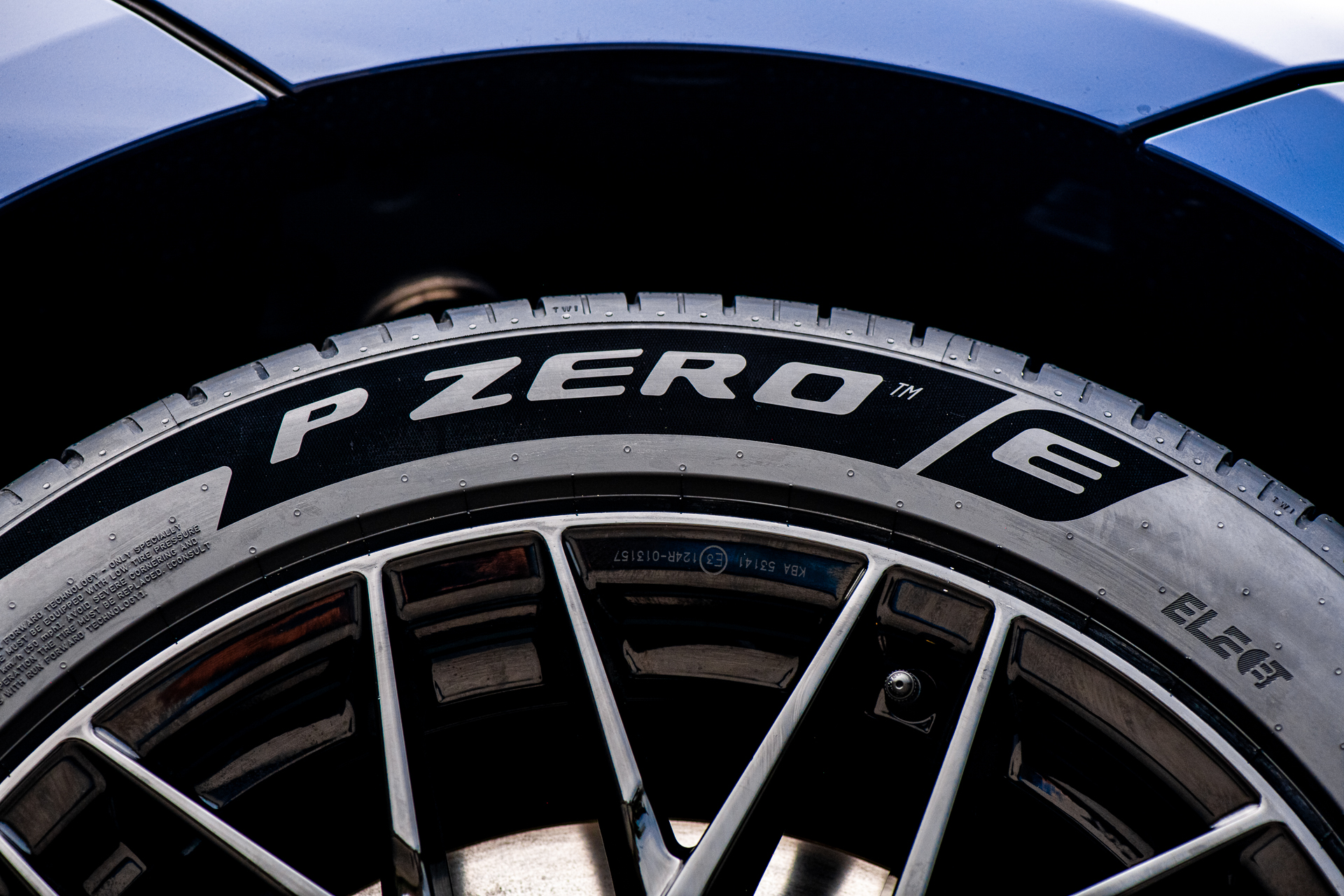 Pirelli P Zero E